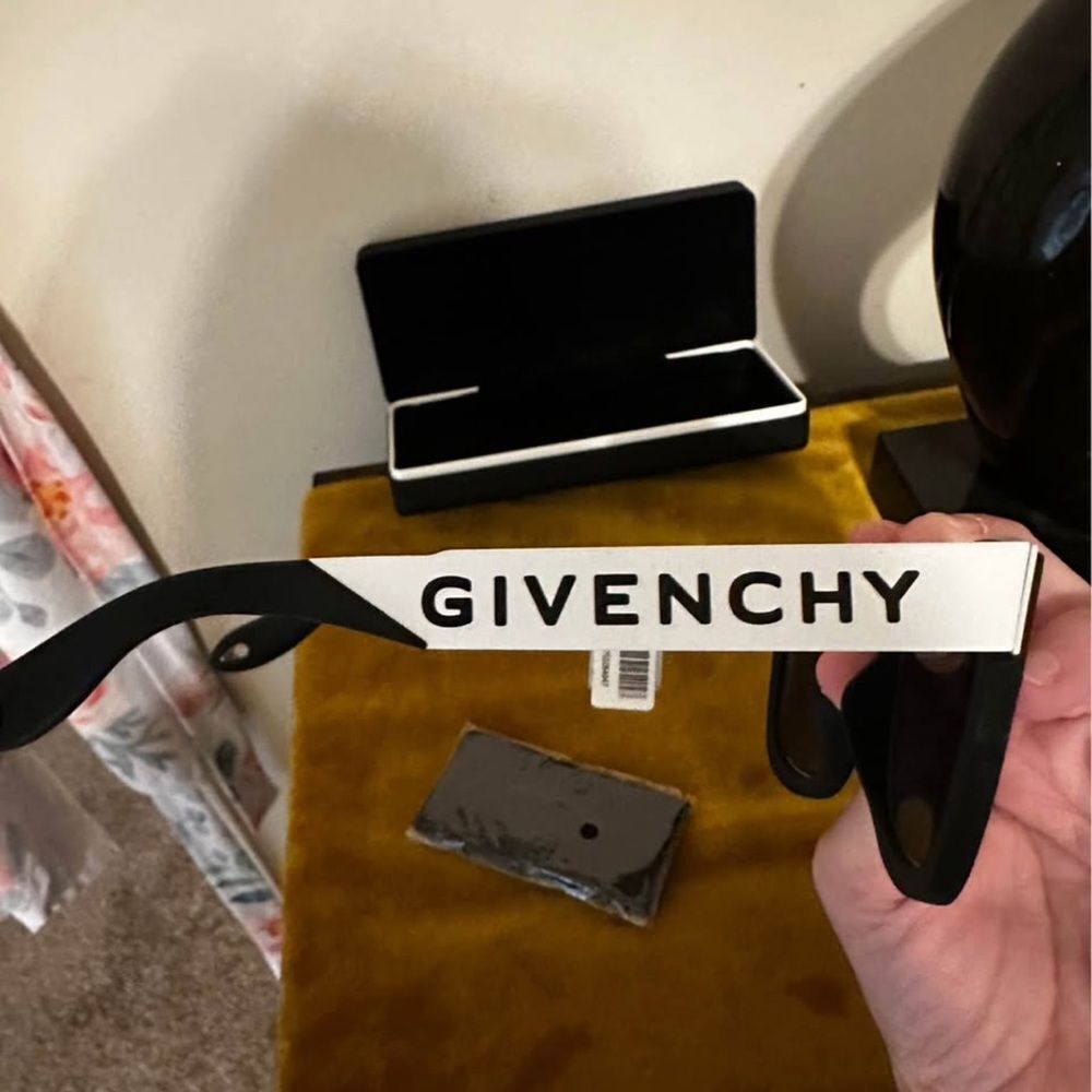 NWT Givenchy Black and White Sunglasses - Picture 3 of 6